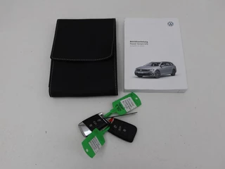 Volkswagen Passat Volkswagen Passat 1.4 TSI PHEV GTE | Stoelverwarming | Camera |  Adaptive cruise | Matrix LED | Massage | Carplay | Navigatie | Side Assist - afbeelding nr 24