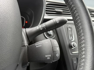 Renault Kadjar Renault Kadjar 1.2 TCe Intens 2e Eigenaar,Navi,Clima,Cruise,PDC V+A,Camera,Stoel verw,Dodehoek detectie,Dealer onderhouden,N.A.P,131pk,Nieuwe APK bij Aflevering - afbeelding nr 25
