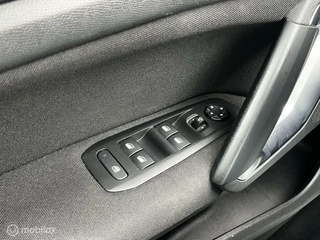 Peugeot 308 Peugeot 308 SW 1.2 PureTech Allure Pano*Cruise*Navi*Clima*PDC - afbeelding nr 18