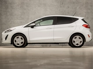 Ford Fiesta Ford Fiesta 1.1 Sport (APPLE CARPLAY, GROOT NAVI, GETINT GLAS, PARKEERSENSOREN, SPORTSTOELEN, CRUISE, LANE ASSIST, DAB+, NIEUWSTAAT) - afbeelding nr 2