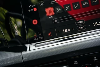 Volkswagen Golf Volkswagen Golf 2.0 TSI GTI Clubsport 45 Jahre Akra Pano DSG - afbeelding nr 55