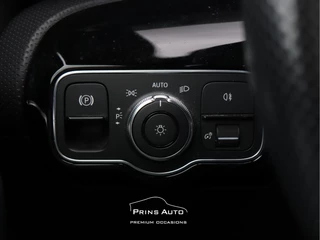 Mercedes-Benz A-Klasse Mercedes-Benz A-Klasse 200 AMG |MOUNTAIN GRAY MATT|PANO|CAMERA|CRUISE|STOELVERW| - afbeelding nr 32