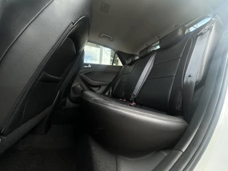 Hyundai i20 Hyundai i20 1.0 T-GDI Comfort | Navigatie | Leer - afbeelding nr 14