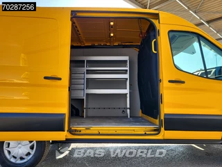 Ford Transit Ford Transit 130pk L2H2 Airco Cruise Trekhaak Parkeersensoren Werkplaatsinrichting Euro6 L2 11m3 Airco Trekhaak Cruise control - afbeelding nr 7
