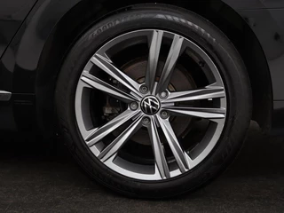 Volkswagen Arteon Volkswagen Arteon Shooting Brake 1.4 TSI eHybrid R-Line | Trekhaak | Stoelverwarming | Carplay | Leder/Alcantara | Adaptive cruise | Achterbankverwarming | Camera | Navigatie | Half leder - afbeelding nr 37