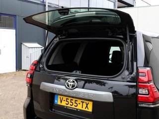 Toyota Land Cruiser Toyota Land Cruiser 2.8 D-4D Blind Van | Leder | 3500 kg Trekgewicht | Schuifdak - afbeelding nr 13