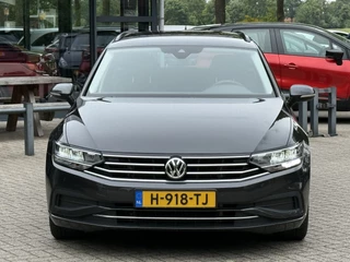 Volkswagen Passat Volkswagen Passat Variant 1.5 TSI Automaat/Trekhaak/Climate control/Stoelverwarming/150PK Keyless entry - afbeelding nr 6