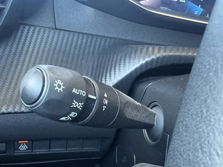 Peugeot 208 Peugeot 208 1.2 100 pk Allure Navi* Carplay Camera Keyless Led ACC Clima I-Cockpit Parkeersensoren Stoelverwarming Getint Glas - afbeelding nr 29