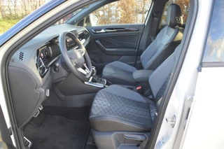 Volkswagen T-Roc Volkswagen T-Roc 1.5 TSI R-Line Edition Black Style panoramadak/trekhaak - afbeelding nr 4