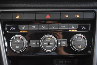 Volkswagen T-Roc Volkswagen T-Roc Cabrio 1.5 TSI 150PK | Camera | Navigatie | DAB | Stoelverwarming | PDC rondom | LM-Velgen - afbeelding nr 24