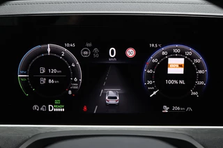 Volkswagen Passat Pano/IQ.Light/360/HK/Head-up/Navi Max/ACC/19