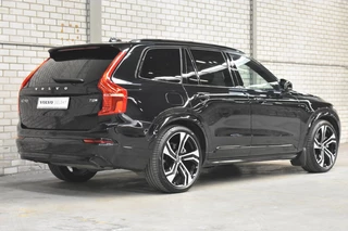 Volvo XC90 Volvo XC90 T8 455PK AWD Ultra Dark | Trekhaak | Luchtvering | Bowers & Wilk - afbeelding nr 2