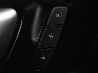 Kia Ceed Kia Ceed 1.6 GDI PHEV ExecutiveLine | Panoramadak |  Stoelventilatie | Trekhaak | Leder | Camera | Adaptive cruise | Keyless | Full LED | Stuur & achterbankverwarming | Carplay | Navigatie - afbeelding nr 36