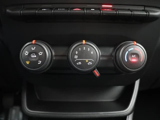 Renault Express Renault Express 1.5 dCi 75 Comfort 2024 registratie / Geen BPM - afbeelding nr 23