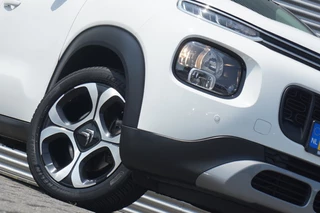 Citroën C3 Aircross Citroën C3 Aircross 110PK Shine CAMERA | NAVI | CRUISE | PDC V+A | 17'LMV | 4S BAND! - afbeelding nr 41