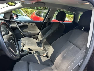 Opel Astra Opel Astra Sports Tourer 1.4 Turbo 140pk Edition Navi, Clima, Trekhaak, LMV - afbeelding nr 17