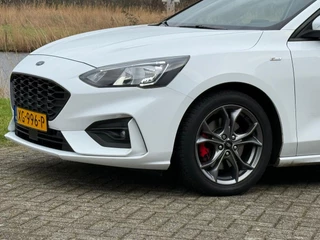 Ford Focus Ford Focus Wagon 1.0 EcoBoost ST Line Business - Frozen White - Lekker Sportief! - afbeelding nr 23