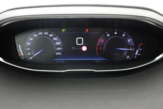 Peugeot 5008 Peugeot 5008 1.2 PureTech Active 7 Persoons - Digitaal Cockpit, Carplay, Camera - afbeelding nr 17