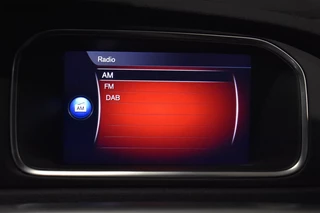 Volvo V40 Volvo V40 T3 153pk Polar+ Sport | Panodak | Camera | Keyless | Styling Kit - afbeelding nr 35