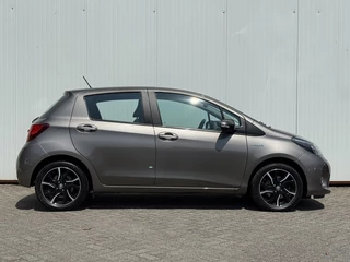 Toyota Yaris Toyota Yaris 1.5 Hybrid Lease Navi Keyless Led - afbeelding nr 6