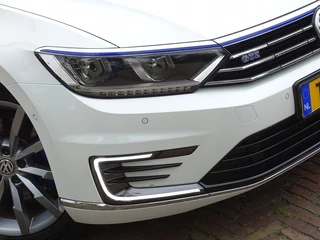Volkswagen Passat Volkswagen Passat Variant TSI GTE 217PK DSG Highline / R-Line / LED - afbeelding nr 52