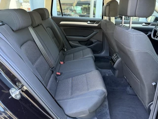 Volkswagen Passat Volkswagen Passat Variant 1.4 TSI DSG Comfortline Business CarPlay|Trekhaak|Cam|Perfect onderhouden - afbeelding nr 4