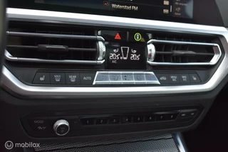 BMW 3 Serie BMW 320d Touring xDrive M-Sport Sapphirschwarz Pano Live-Cockpit Keyless HiFi DAB LED-verlichting - afbeelding nr 8
