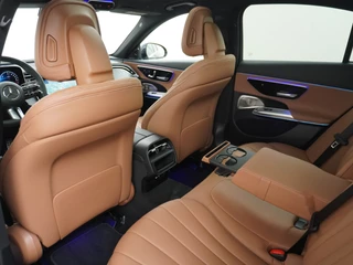 Mercedes-Benz E-Klasse Mercedes-Benz E-Klasse 300e AMG // Burmester 4D // Panoramadak // Headup // Distronic // Leder // Memory // 360 Camera // Stoelventilatie // Keyless - afbeelding nr 15