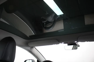 Tesla Model 3 - afbeelding nr 23