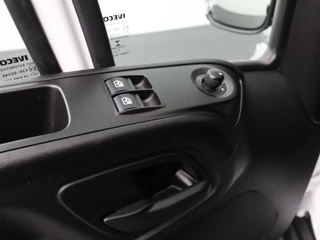 Iveco Daily | Airco | 3-Persoons | 750Kg Laadklep - afbeelding nr 9