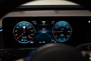 Mercedes-Benz EQC Mercedes-Benz EQC 400 4MATIC Premium Plus 80 kWh AMG - Memory - Distronic - Schuifdak - Keyless Entry - HUD - Ambiance Verlichting - afbeelding nr 33