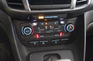 Ford Transit Connect Ford Transit Connect 1.5 EcoBlue L1 Trend/AIRCO/STOELVERWARMING/NAVIGATIE - afbeelding nr 19