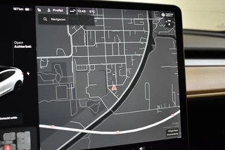 Tesla Model 3 TREKHAAK/LEDER/AUTOPILOT - afbeelding nr 35