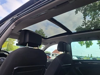 Volkswagen Tiguan Volkswagen Tiguan 1.5 TSI 150 Pk ACT Highline Dsg-7 Pano Digitaal dashboard - afbeelding nr 10