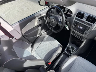 Volkswagen Polo Volkswagen Polo 1.2 TSI Comfortline R|Panorama|Beats|Camera|Stoelverwarming - afbeelding nr 3