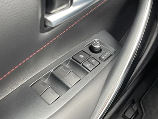 Toyota Corolla Touring Sports Toyota Corolla Touring Sports 2.0 Hybrid GR-Sport | Pano | Trekhaak | CarPlay | ACC | LED | Camera | 18 inch - afbeelding nr 10