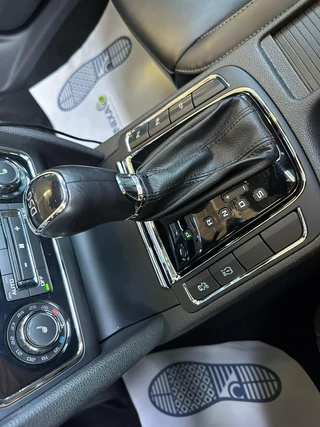 Škoda Superb Skoda Superb Combi 1.8 TSI DSG Elegance Business PANO|LEER|MEMORY - afbeelding nr 17