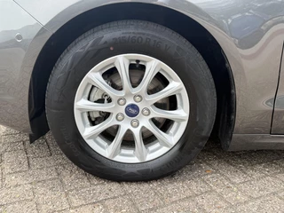 Ford Mondeo Ford Mondeo Wagon 2.0 IVCT HEV Titanium 187pk Cruise Control | Navigatie | Apple Carplay / Android Auto | Climate control | Extra Winterbanden set! - afbeelding nr 5