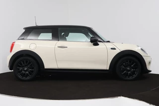 MINI Cooper Mini Mini 1.5 Cooper (CRUISE CONTROL, NAVIGATIE, BLUETOOTH, CLIMATE CONTROL, NL-AUTO) - afbeelding nr 11