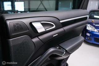 Porsche Cayenne Porsche Cayenne 3.0 S E-Hybrid 416 pk | NL auto NAP | Rijklaarprijs | Bose | Panoramadak | 21 inch | Meteorgrey | - afbeelding nr 30