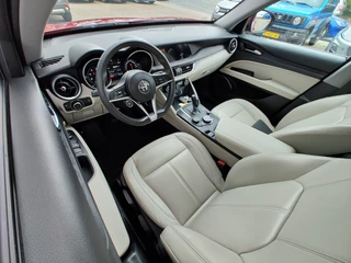 Alfa Romeo Stelvio Alfa Romeo Stelvio 2.0 T AWD Q4 SUPER AUT. Leder | Dodehoeksens. | Elek. achterklep | Camera - afbeelding nr 14