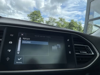 Peugeot 308 Peugeot 308 SW 1.6 BlueHDI 120 pk Blue Lease Executive Pack Trekhaak Panoramadak Camera Parkeersensoren DAB Clima en Cruise Control Wit Metallic Nette auto zuinige Euro 6 Diesel Station - afbeelding nr 38