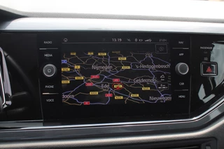 Volkswagen Polo Volkswagen Polo 1.0 TSI Highline Automaat 6.712 km! / NIEUWSTAAT! / Camera / Virtual Cockpit / Navigatie / Apple CarPlay / 16'' / Climate Control / Parkeerhulp V+A / ACC - afbeelding nr 22