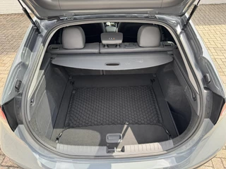 Hyundai IONIQ Hyundai IONIQ Premium EV 38 kWh Adaptive cruise control Climate control Stoel- en stuurverwarming Achterbankverwarming Snelladen - afbeelding nr 19