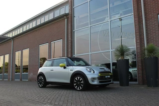 MINI Electric ➡️ Mini Mini Electric Yours 33 kWh | 1e eigenaar | inc BTW | NL auto | Pano | Head-up | Harman-kardon | Camera | LED | Sportstoelen | Leer | DAB | PDC | Climate control | - afbeelding nr 8
