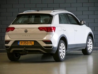 Volkswagen T-Roc | CAMERA | CARPLAY | TREKHAAK | - afbeelding nr 2