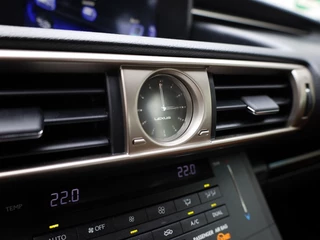 Lexus IS Lexus IS 300h 25th Edition | Vol Leder | Stoelverwarming | Parkeersensor - afbeelding nr 36