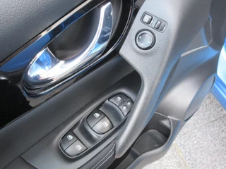 Nissan QASHQAI Nissan Qashqai 1.2 Acenta Navi Clima PDC Stoelverwarming - afbeelding nr 17