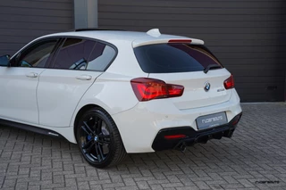BMW 1 Serie BMW 1-serie M140i LCI2 | Schuifdak | Navi Pro | 719M | M Sport onderstel | Zaero diffuser | Alpinweiss - afbeelding nr 45