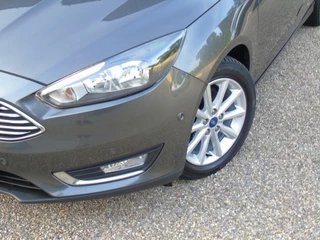 Ford Focus Ford Focus 1.0 Ecoboost 125PK Automaat - 2016 - Airco - Navi - PDC - afbeelding nr 6